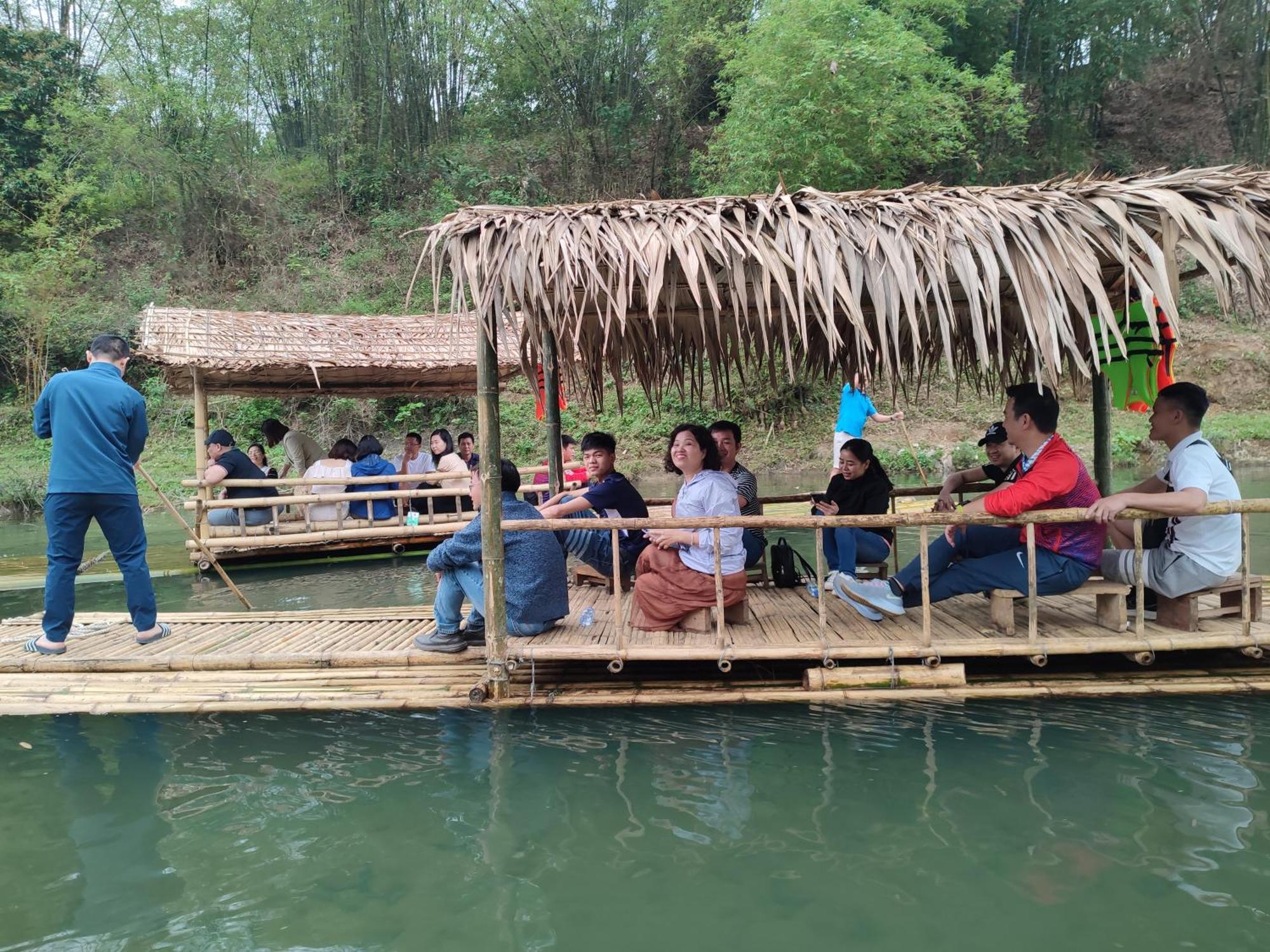 Pu Luong Homestay & Tours Huong Ba Thuoc Exterior foto